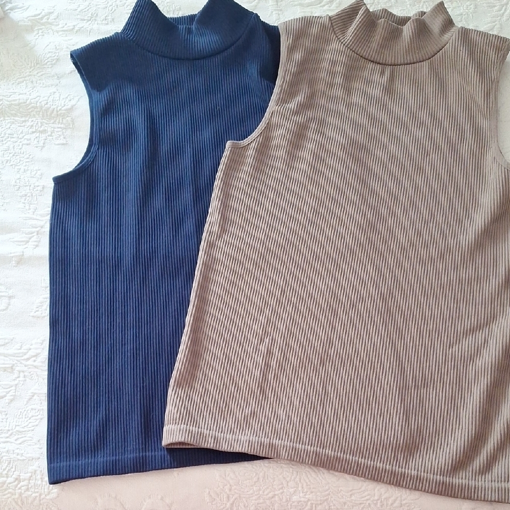 Olivia Jordan Ribbed Sleeveless Top in Brown